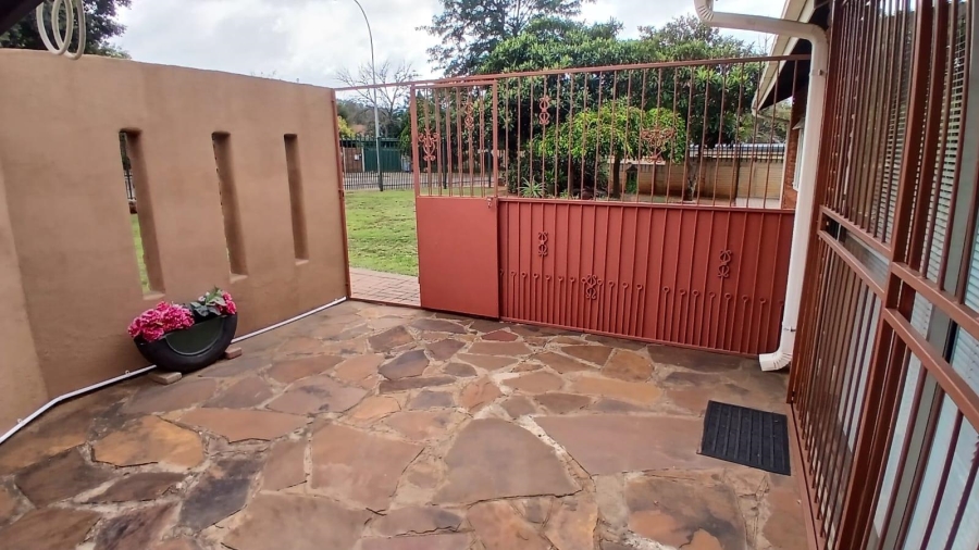 3 Bedroom Property for Sale in Fichardt Park Free State